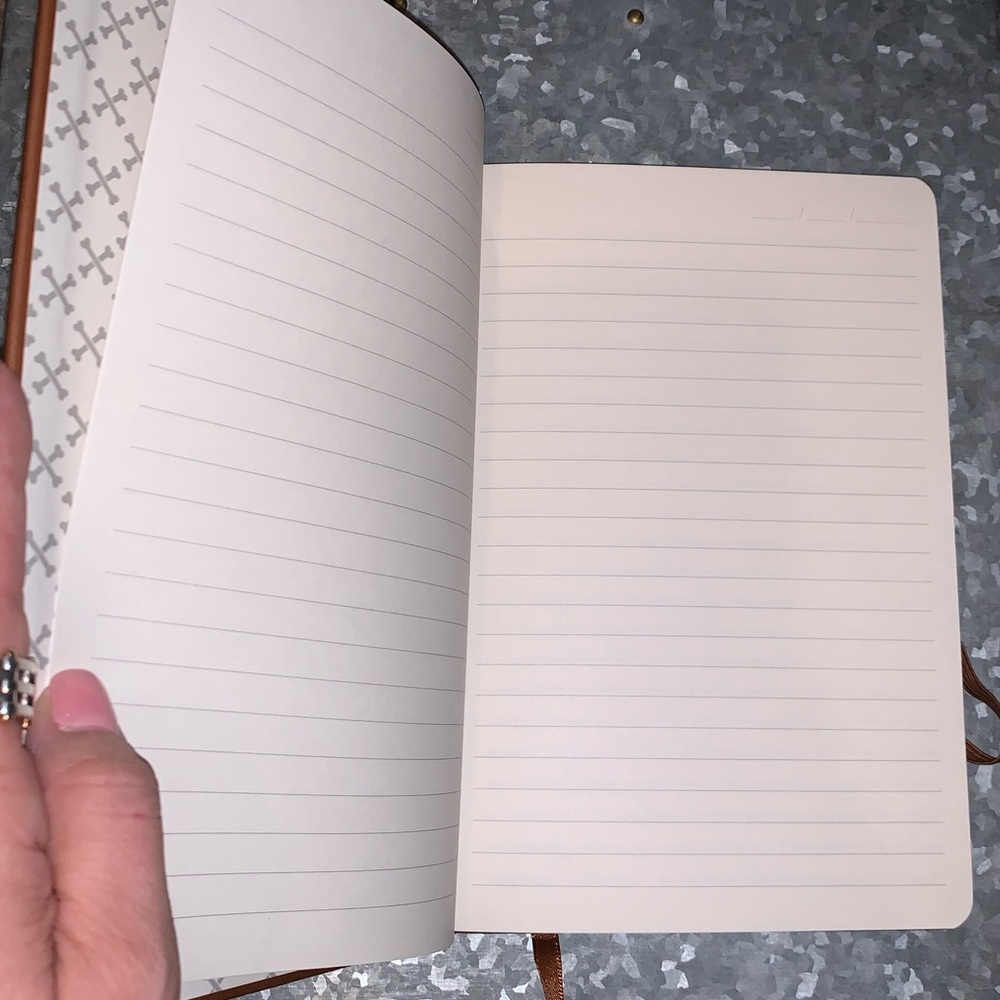 Labrador Retriever ๐ถ, Premium Hardcover Notebook with Ruled Pages - Picture 5 of 9
